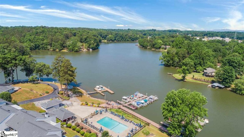 Property image 4 at 95 Topsail Court, Greenville, SC 29611