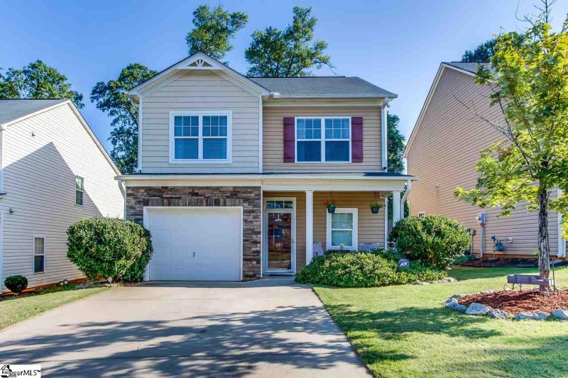 285 Stonewood Crossing Drive