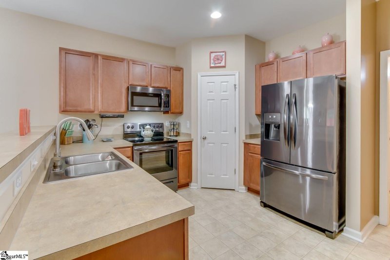 Property image 4 at 285 Stonewood Crossing Drive, Boiling Springs, SC 29318