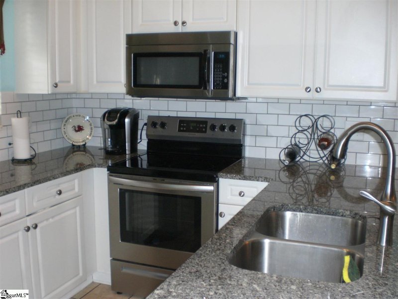 Property image 4 at 18 Ridgestone Circle, Mauldin, SC 29662