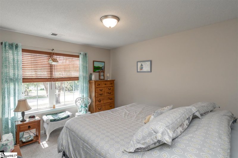 Property image 3 at 1 Marah Lane, Greer, SC 29651