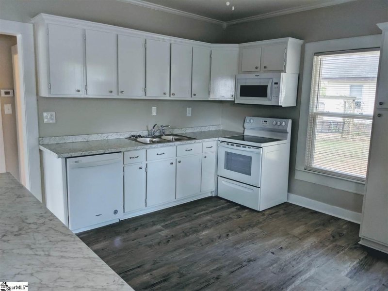 Property image 5 at 321 W College Street, Simpsonville, SC 29681