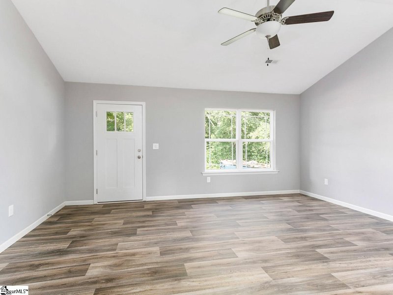 Property image 2 at 65 Pine Drive, Taylors, SC 29687