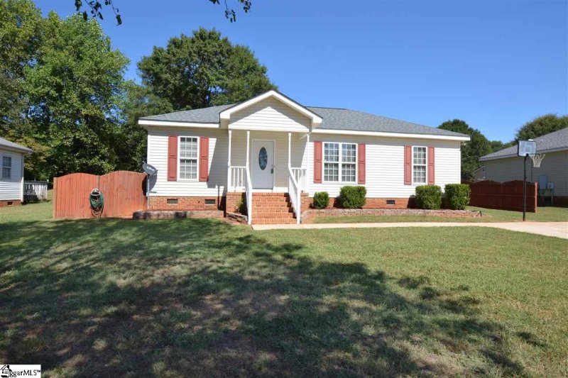 Property image 2 at 11 Susan Drive, Piedmont, SC 29673