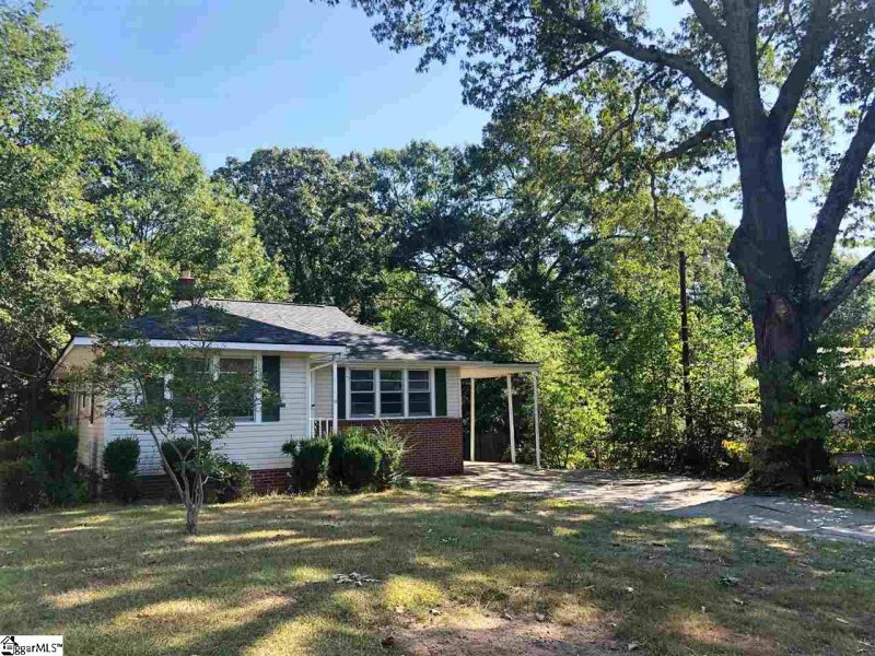 Property image 2 at 19 Cardinal Drive, Taylors, SC 29687