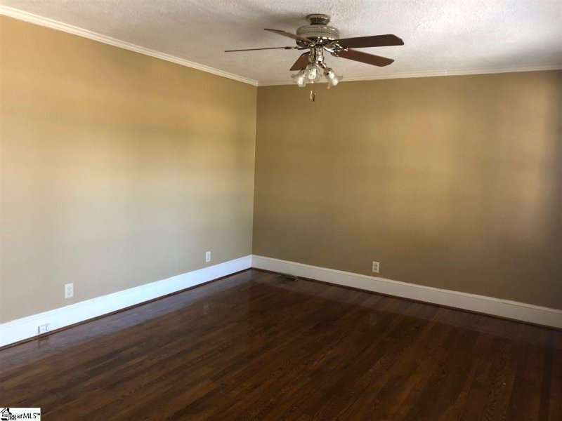 Property image 4 at 19 Cardinal Drive, Taylors, SC 29687