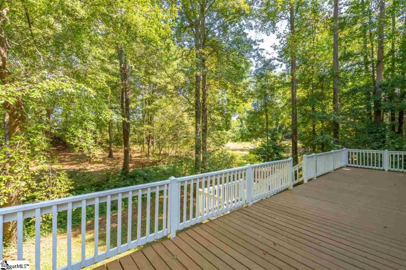 Property image 5 at 121 Silverdale Drive, Spartanburg, SC 29301