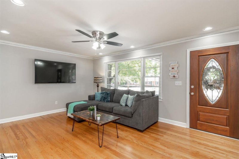 Property image 5 at 501 Avon Drive, Taylors, SC 29687