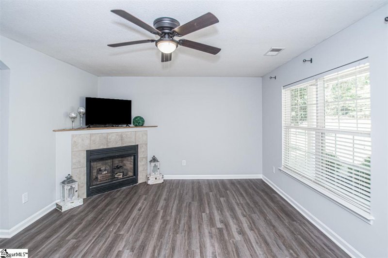 Property image 3 at 26 Misty Dawn Court, Greer, SC 29651