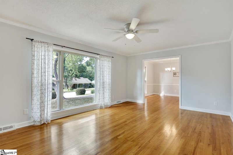 Property image 4 at 5033 Maplewood Drive, Greenville, SC 29615