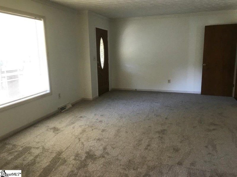 Property image 4 at 108 Brook Drive, Greenville, SC 29607