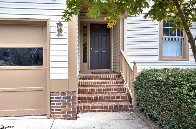 Property image 2 at 11 Berlander Court, Simpsonville, SC 29680