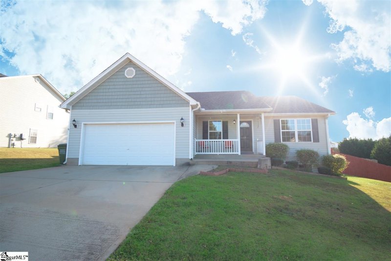 Property image 2 at 18 Regional Drive, Greer, SC 29651