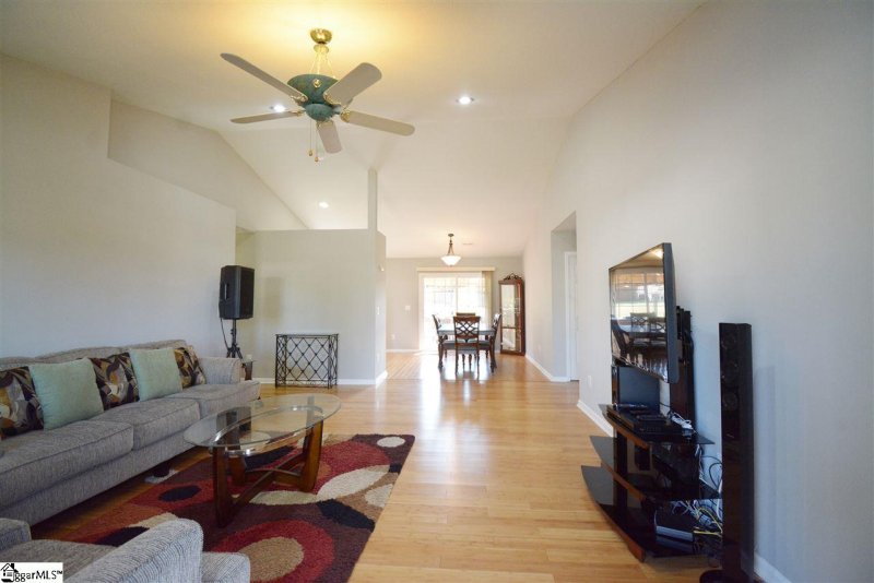 Property image 5 at 18 Regional Drive, Greer, SC 29651