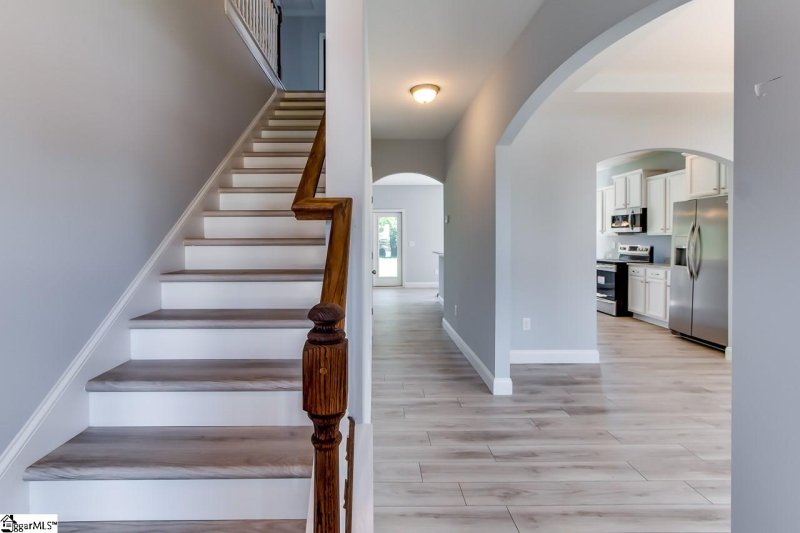 Property image 3 at 6 Alice Kelley Court, Travelers Rest, SC 29690