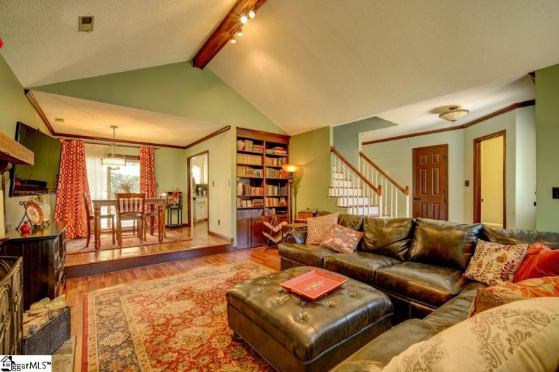 Property image 4 at 5 Drayton Court, Spartanburg, SC 29301