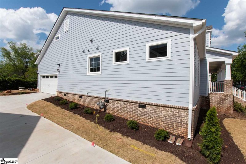 Property image 4 at 616 Berkmans Lane, Greenville, SC 29605