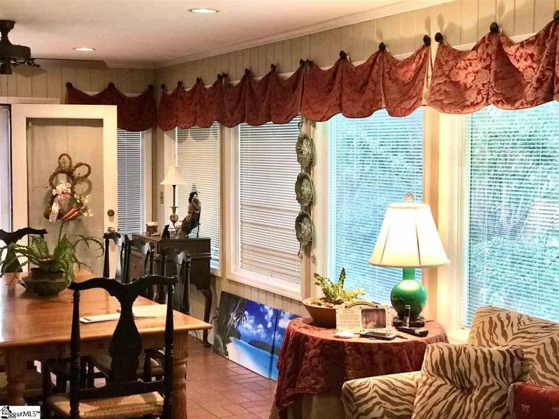 Property image 4 at 706 Parkview Drive, Laurens, SC 29360