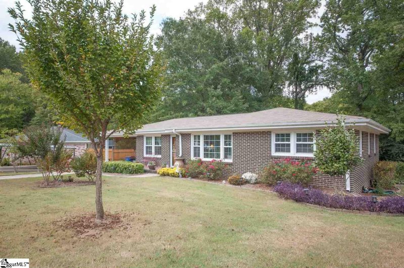 Property image 3 at 3 Merrywood Drive, Taylors, SC 29687