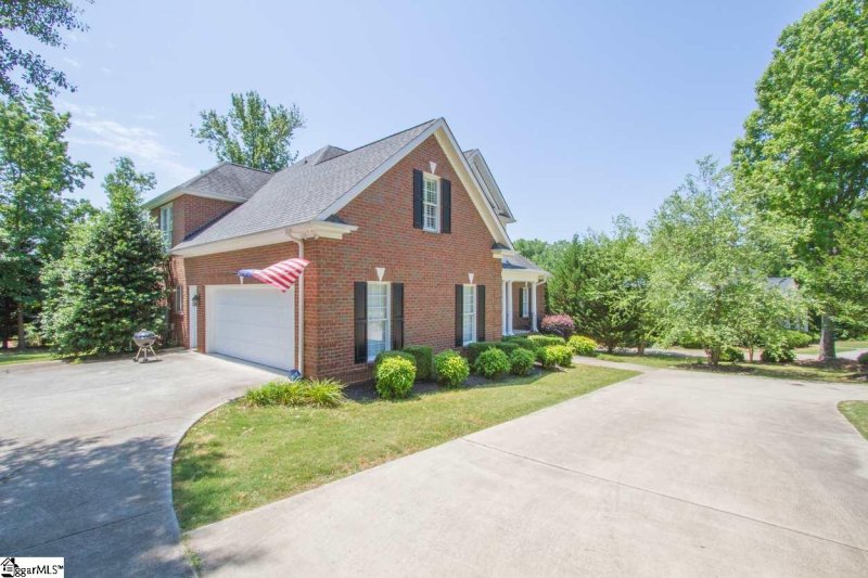 Property image 2 at 220 Graylyn Drive, Anderson, SC 29621