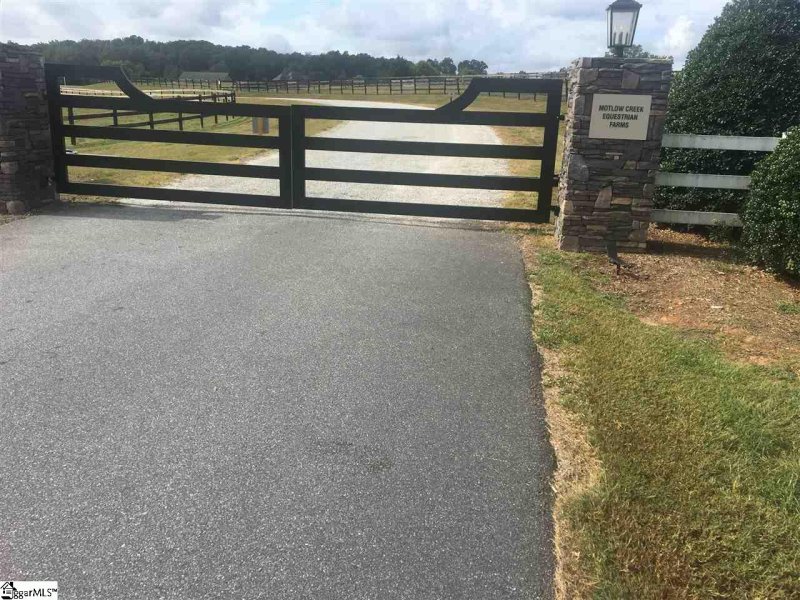 Property image 4 at 142 Hunter Hack Trail, Campobello, SC 29322