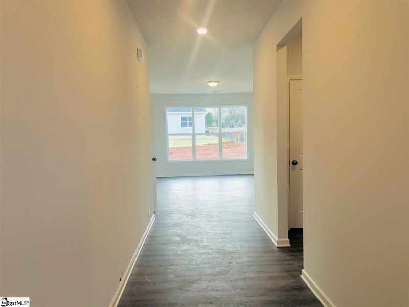 Property image 5 at 137 Broadleigh Court, Boiling Springs, SC 29316