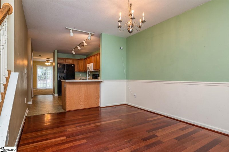 Property image 3 at 31 Birdsong Lane, Taylors, SC 29687