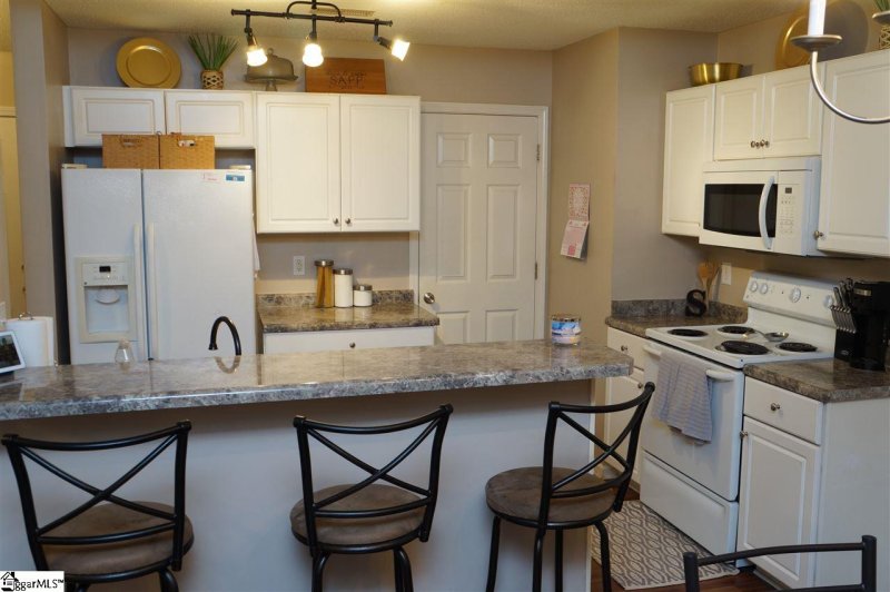 Property image 5 at 209 Glazed Springs Court, Easley, SC 29642