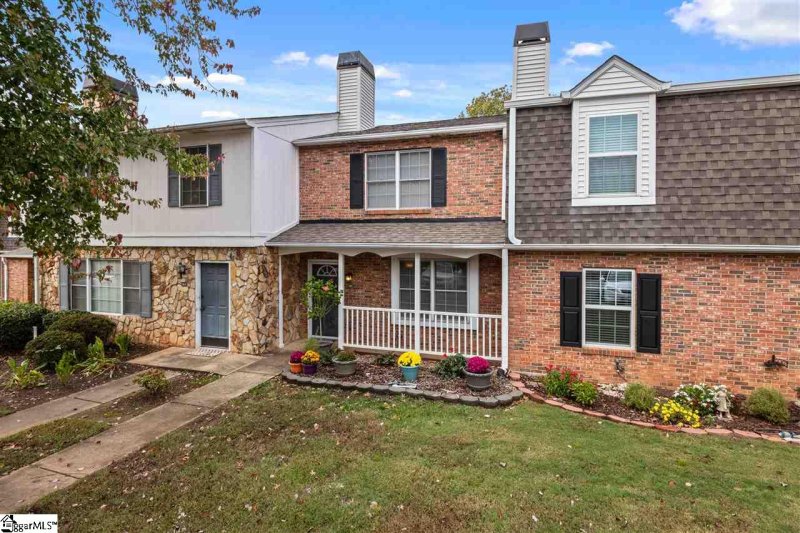 Property image 2 at 142 Shady Tree Drive, Taylors, SC 29687