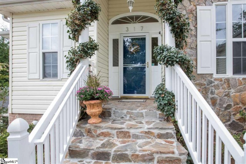 Property image 2 at 317 Winding Brook Court, Greenville, SC 29617