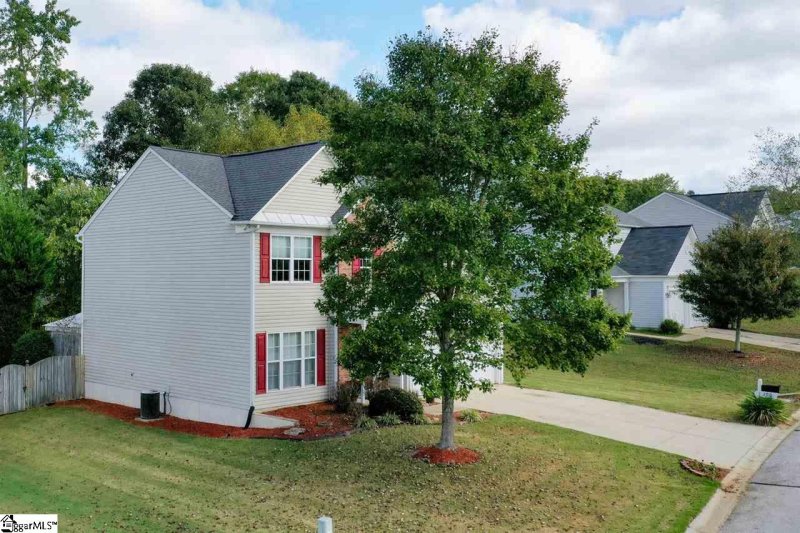 Property image 2 at 200 Sentry Way, Simpsonville, SC 29680