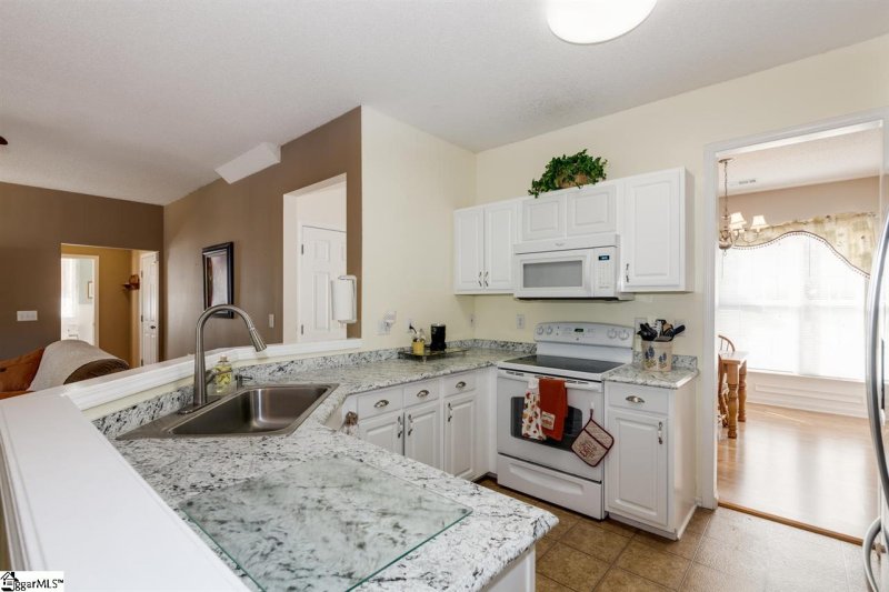 Property image 5 at 200 Sentry Way, Simpsonville, SC 29680