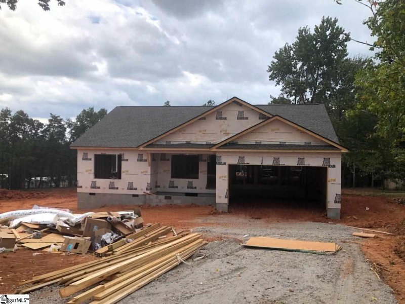 Property image 2 at 224 Hallmark Circle, Easley, SC 29640