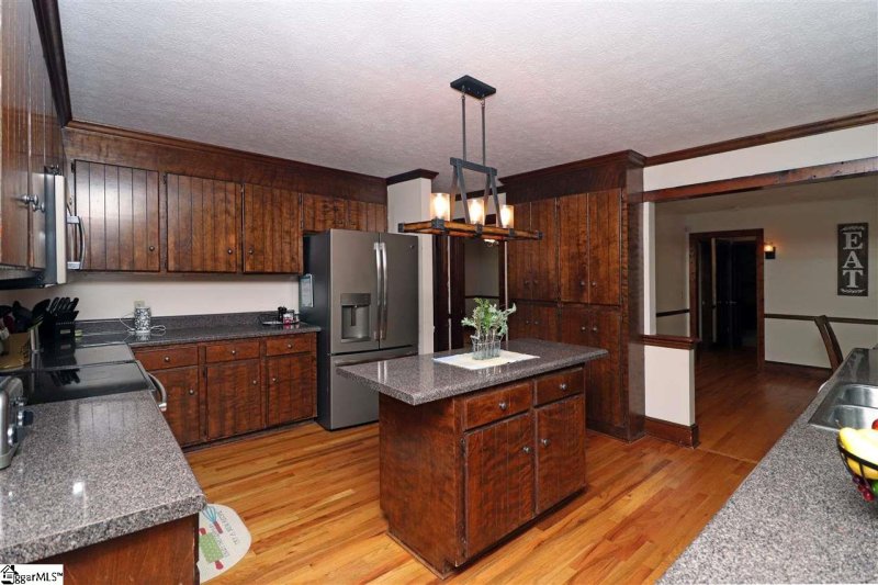 Property image 4 at 102 Bristol Court, Easley, SC 29642