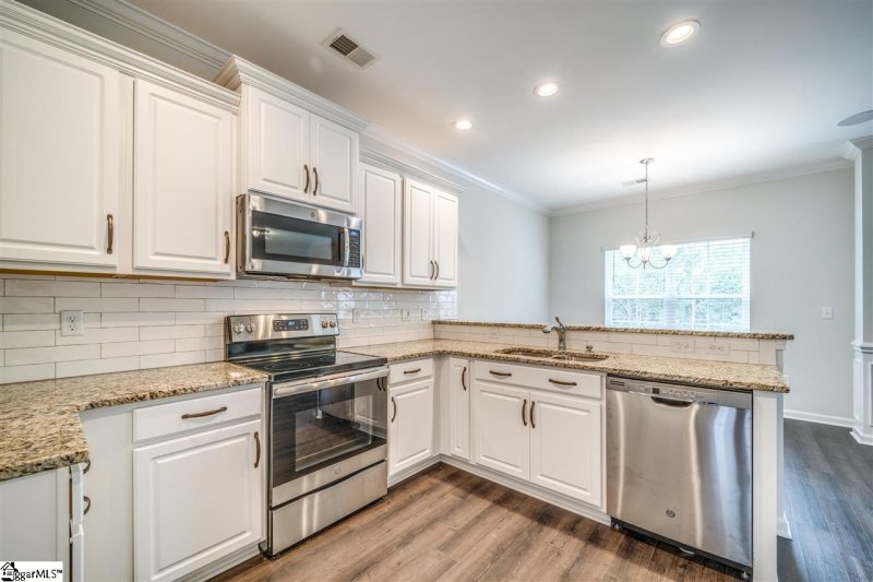 Property image 5 at 365 Autumn Glen Drive, Spartanburg, SC 29303