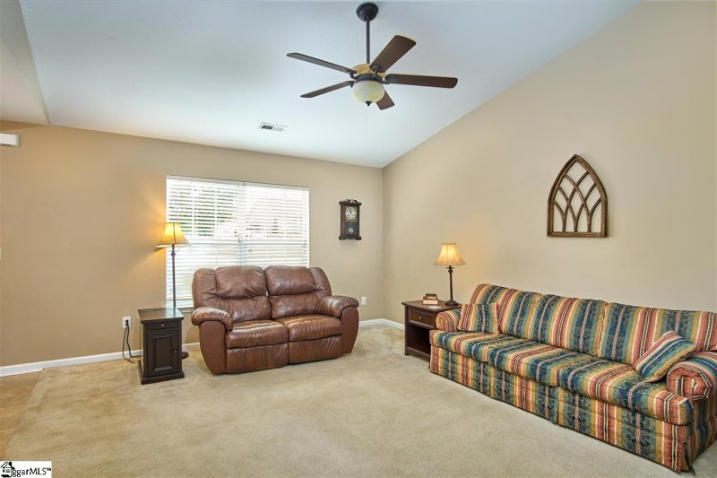Property image 5 at 305 Shada Lane, Greenville, SC 29611