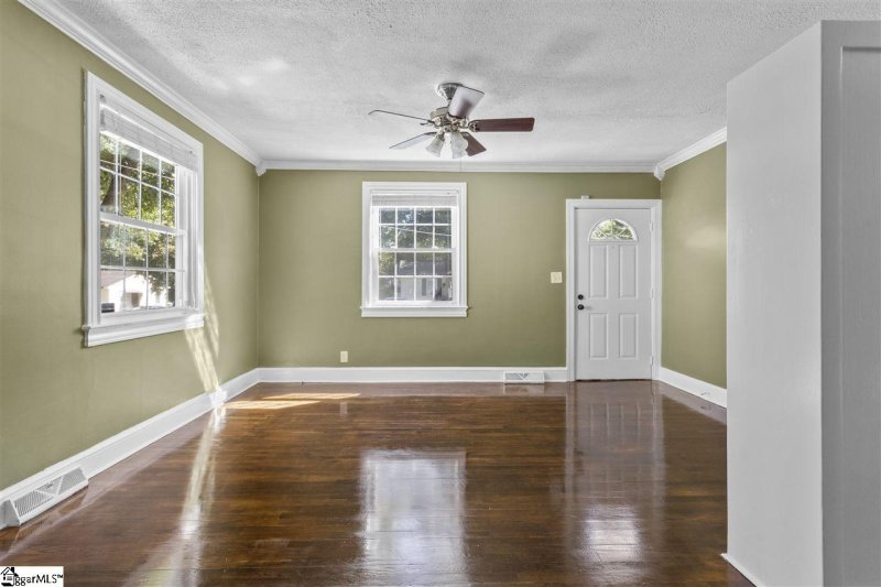 Property image 2 at 1 Aniwetauk Street, Greenville, SC 29607