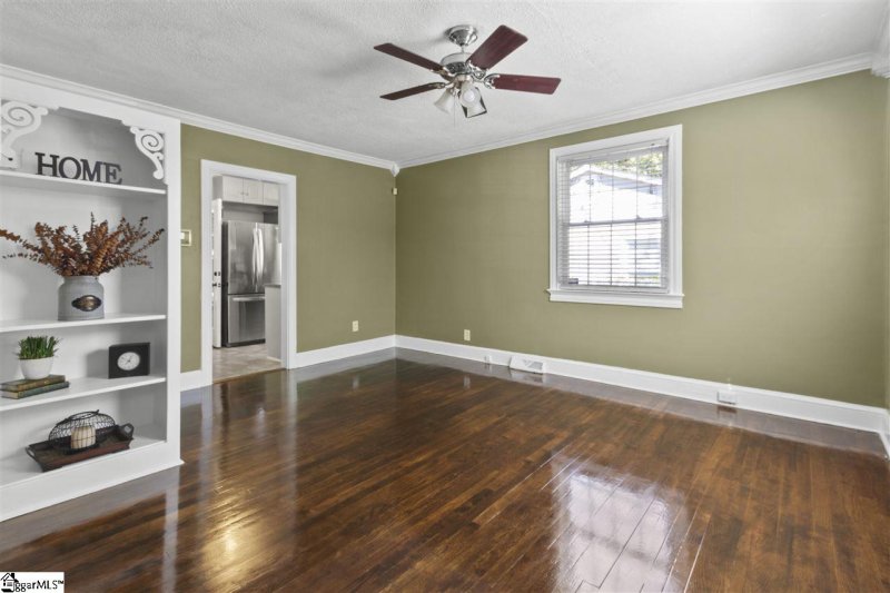 Property image 3 at 1 Aniwetauk Street, Greenville, SC 29607