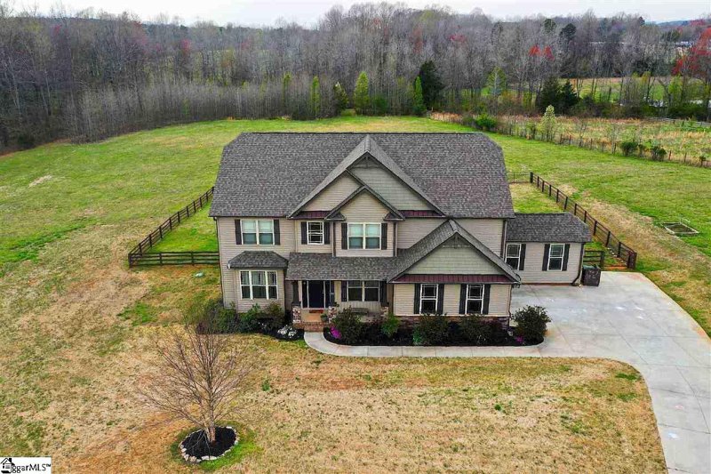 Property image 2 at 26 Fancy Lane, Travelers Rest, SC 29690