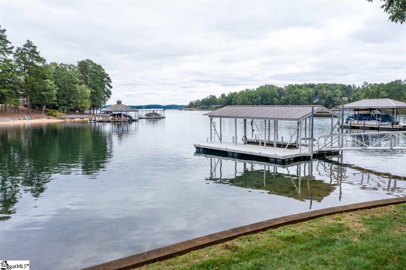 Property image 3 at 301 Woodgreene Court, Salem, SC 29676