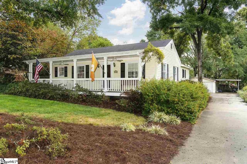 Property image 2 at 223 Carolina Avenue, Greenville, SC 29607