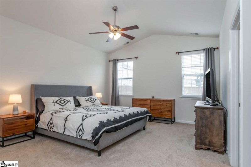 Property image 3 at 211 ADDLESTONE Circle, Fountain Inn, SC 29644