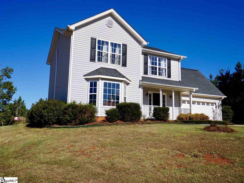 Property image 3 at 812 Canton Court, Greer, SC 29651