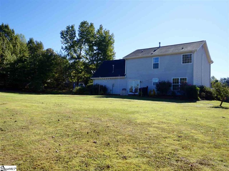 Property image 5 at 812 Canton Court, Greer, SC 29651