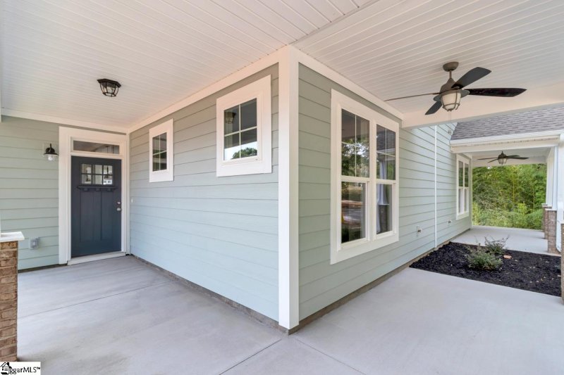 Property image 2 at 532 Twin Lake Road, Greenville, SC 29609