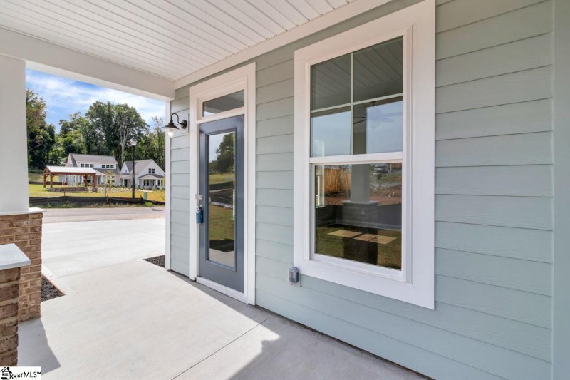 Property image 4 at 532 Twin Lake Road, Greenville, SC 29609
