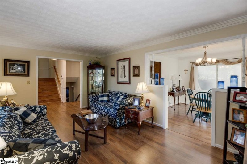 Property image 5 at 110 Brook Drive, Greenville, SC 29607