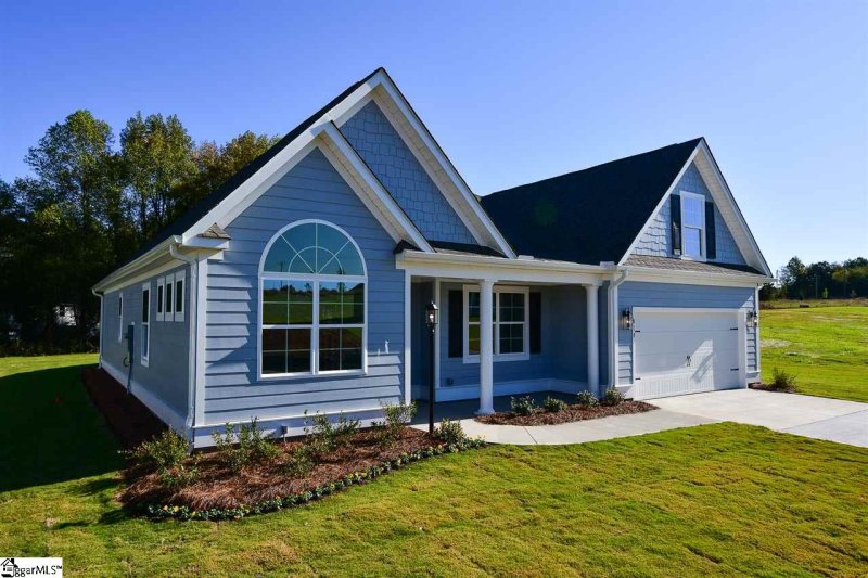 Property image 2 at 818 Orchard Valley Lane, Boiling Springs, SC 29316