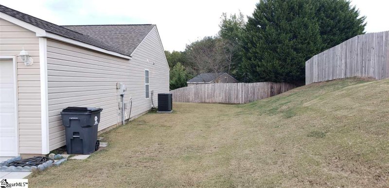 Property image 3 at 4 ALEWINE Court, Taylors, SC 29687