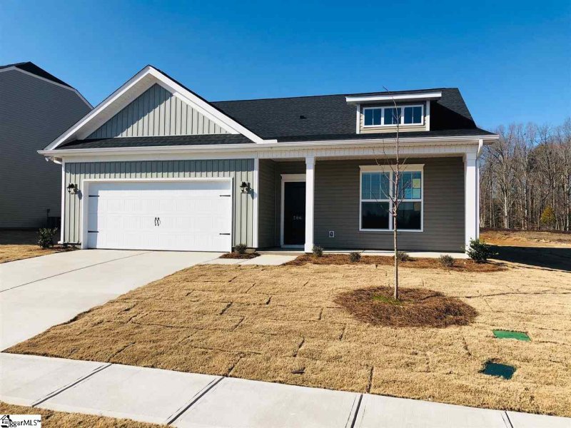 Property image 2 at 206 Braselton Street, Greer, SC 29651